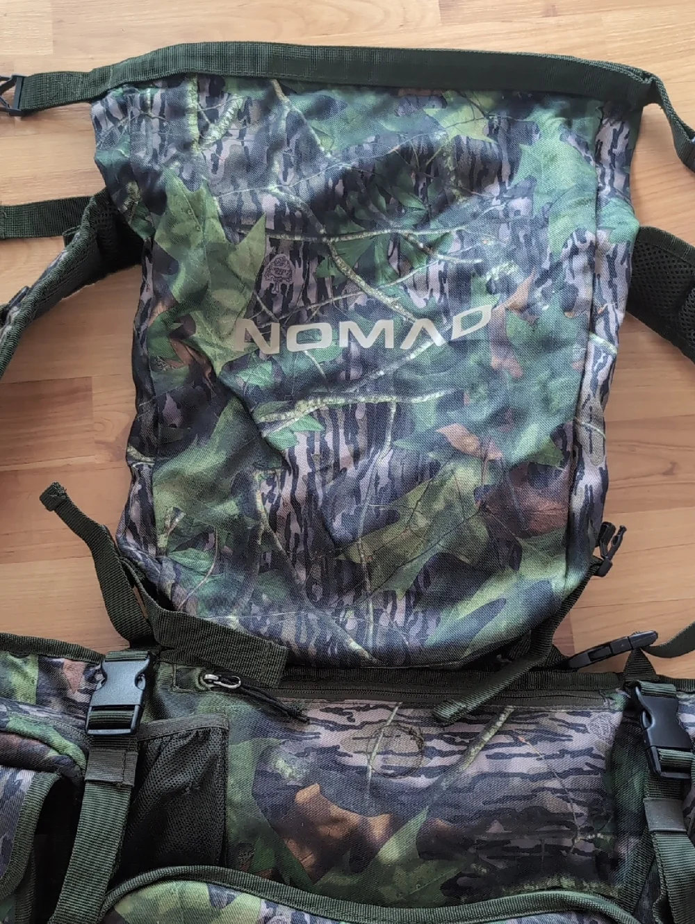 Nomad Pursuit Convertible Turkey Vest Camo Hunting Mossy Oak Padded